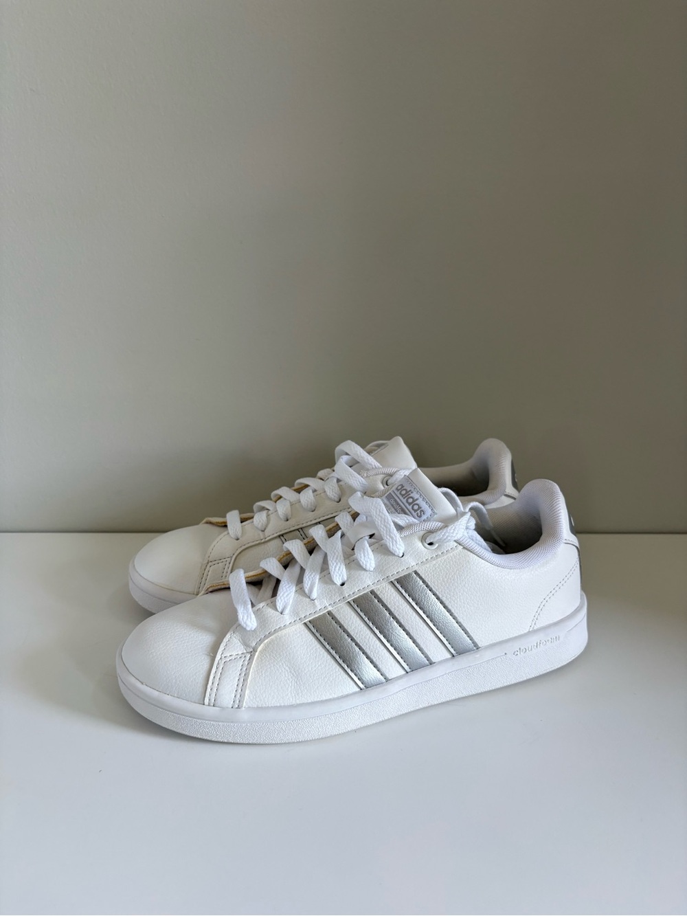 Adidas Ortholite Float Cloudfoam White/Silver Lifestyle Court Low-Top Sneakers
